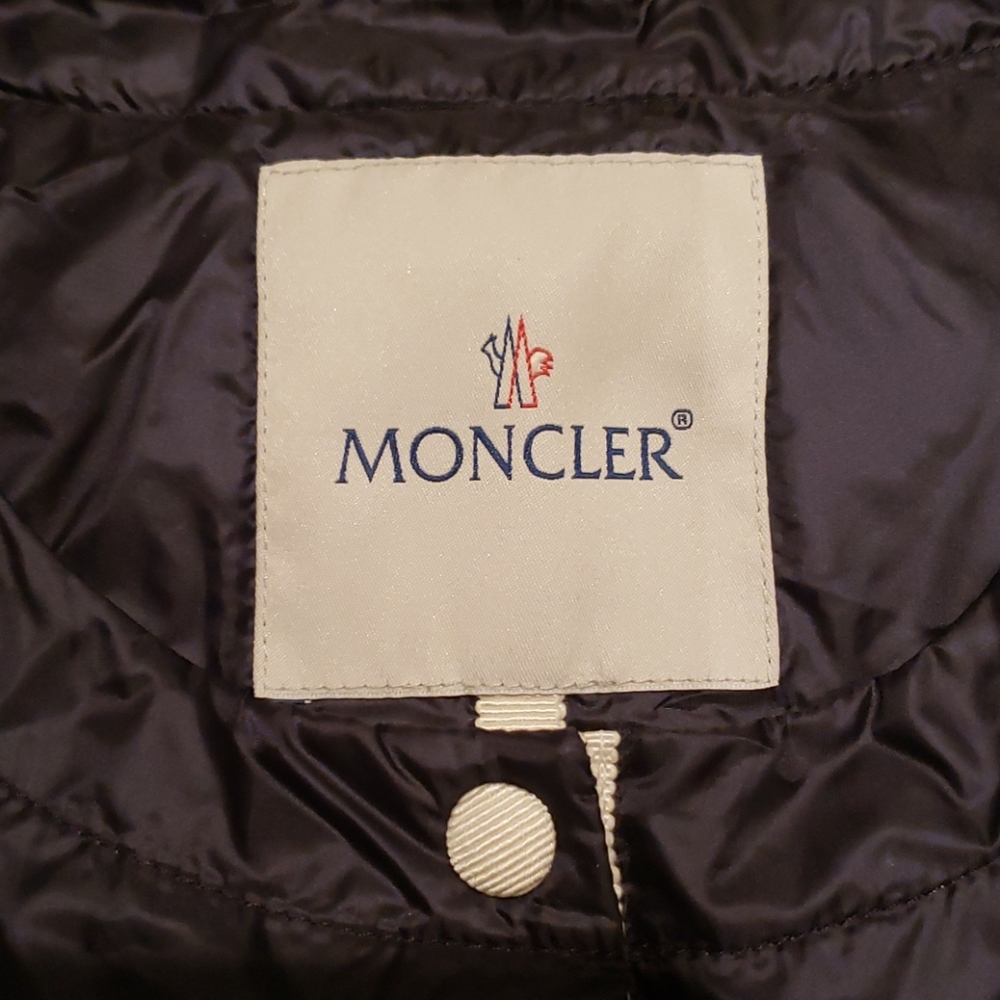 Moncler light down jacket - Picture 2 of 12